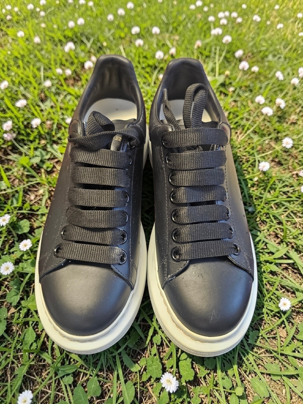 Alexander McQueen Oversized Leather Platform Sneakers - Black/White 37 C